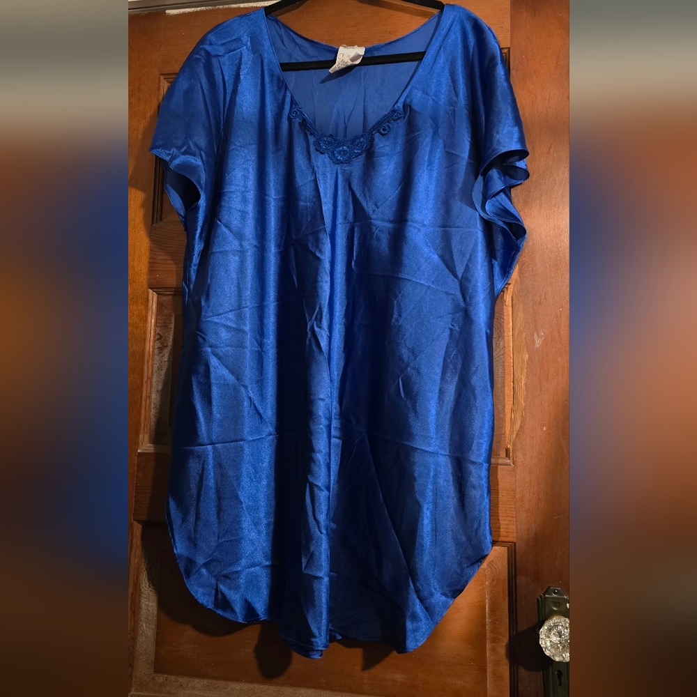 Intimate Moods Night Gown